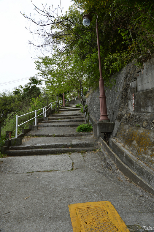 尾道城へ通じる急な坂道